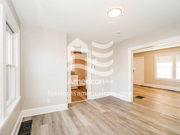 497515_005_dining_room_13654783.jpg