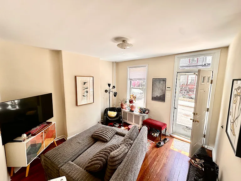 3315 Arnold St — Photo 4