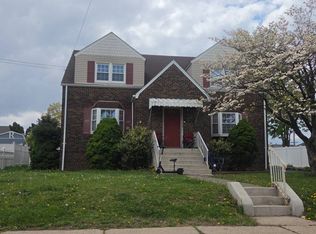 323 Carteret Ave, Carteret, NJ 07008