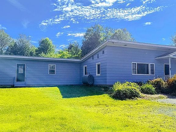 3rd image of 41 Jacques St