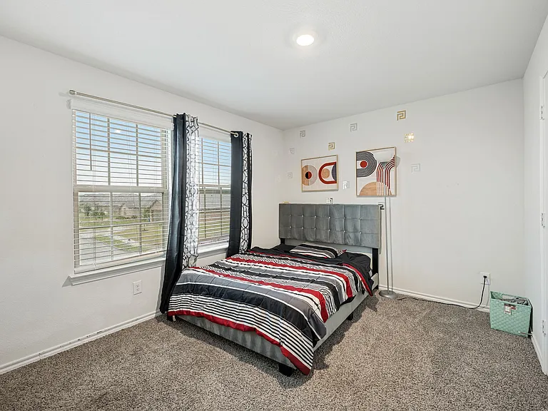 1018 Kristof Dr — Photo 13