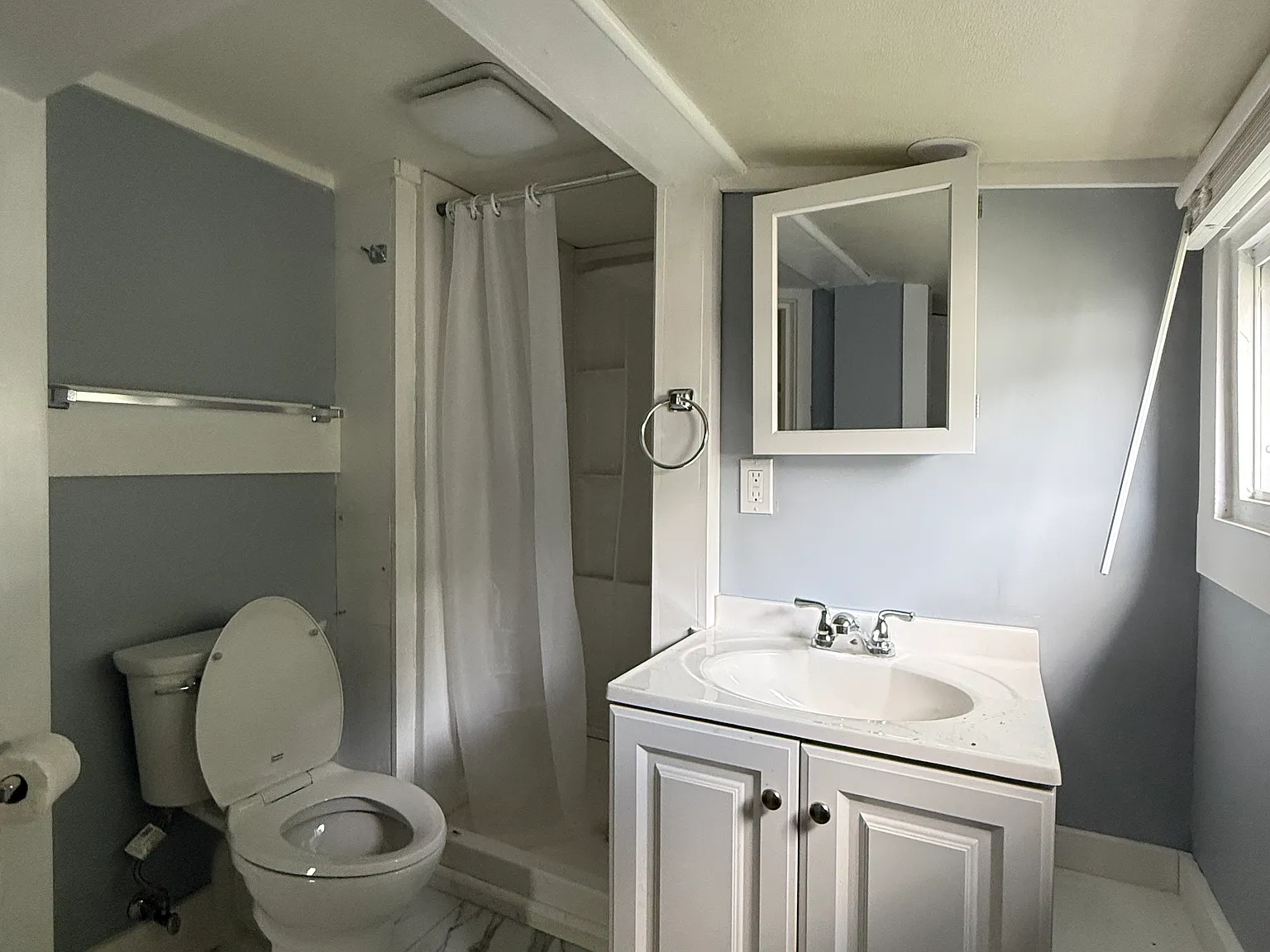 2 bed, 900 sqft, $1,500 — Photo 2