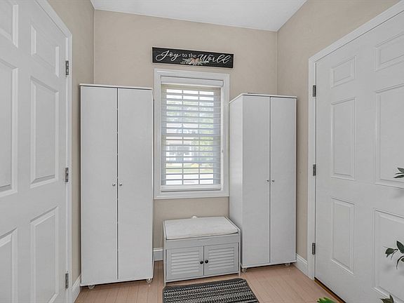 3rd image of 12 Dunstable Cir #12