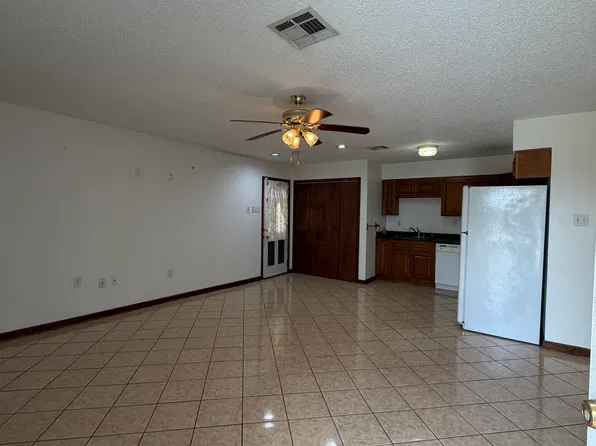 333 De La Ronde Dr, Chalmette, LA 70043