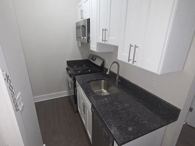 1865 Kennedy Blvd #4 — Photo 1