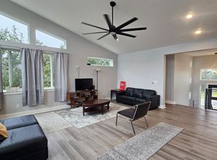 300 N Summit Ridge Dr, Leander, TX 78645