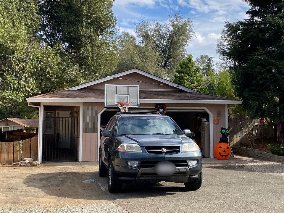1st image of 1307 Montana Ave