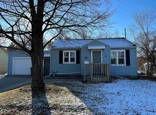 2851 Minnesota St, Marinette, WI 54143