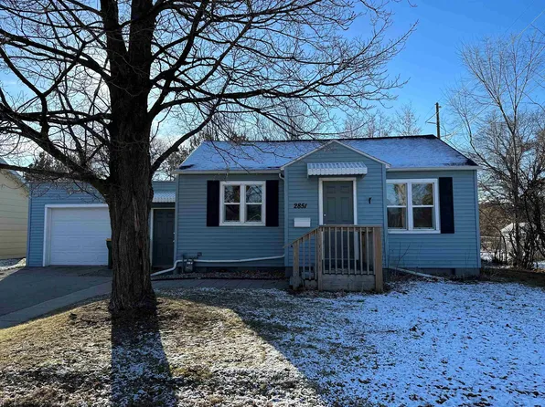 2851 Minnesota St, Marinette, WI 54143