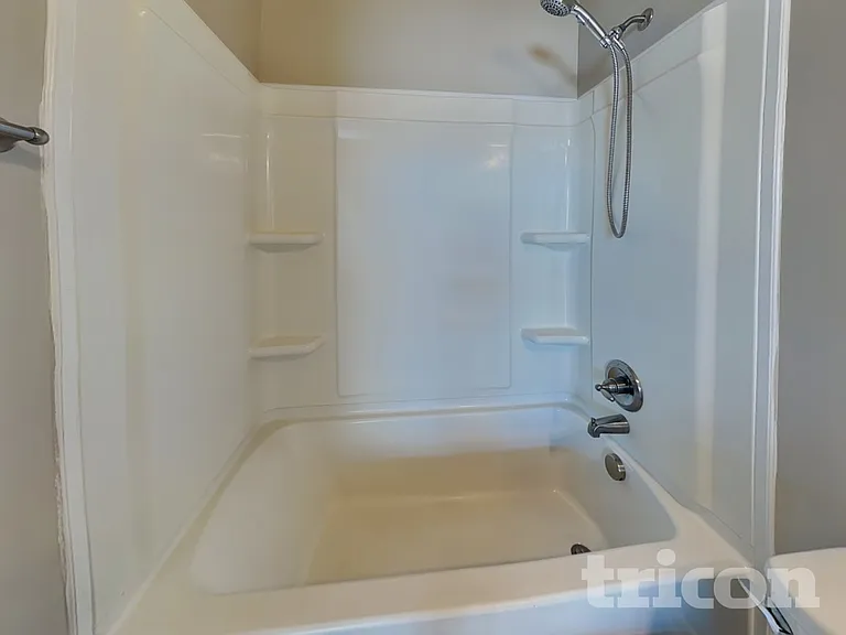 476 Woodtrace Dr — Photo 13
