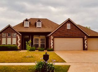 8827 N 143rd Ave E, Owasso, OK 74055