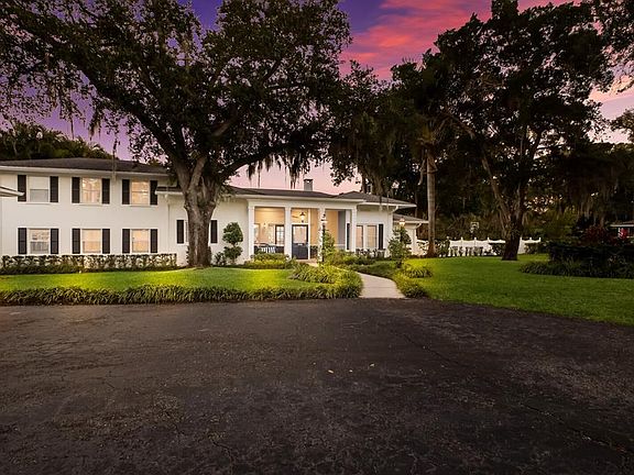 4th image of 3920 Riverview Blvd