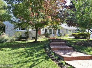 9815 Haverhill Dr, Kensington, MD 20895