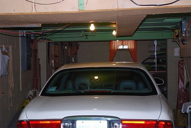 2nd image of 107 Lake Park Pl