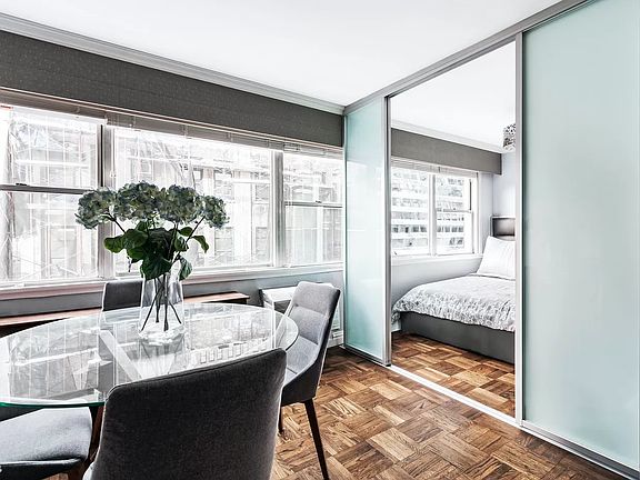 3rd image of 430 W 34th St APT 8K