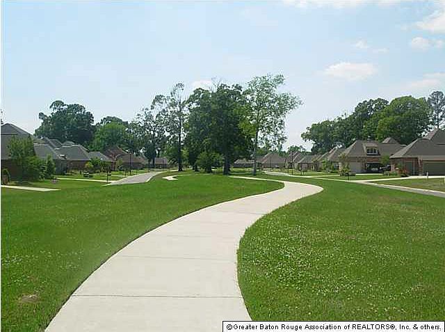 2nd image of 15132 Green Trails Blvd