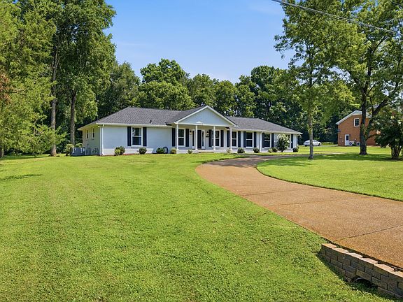 2nd image of 203 Ellington Dr