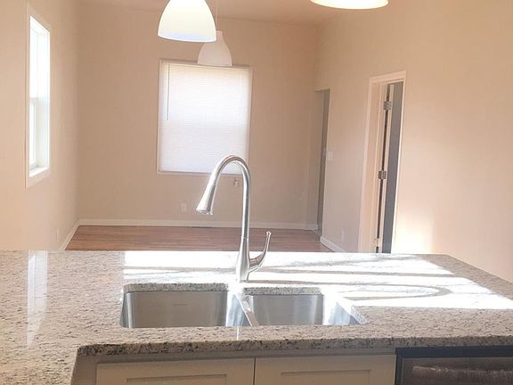 5th image of 5650 Magnolia St