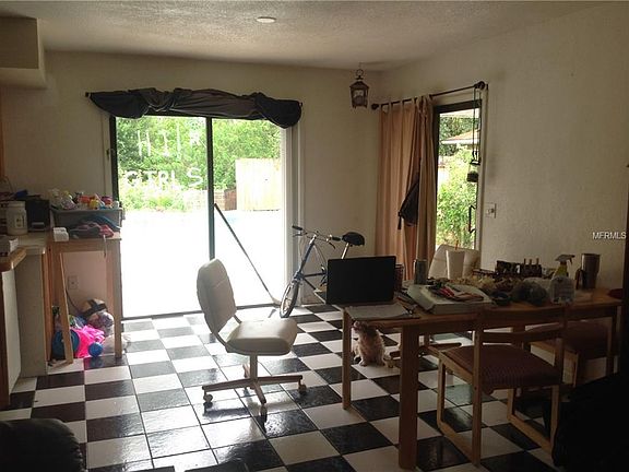 5th image of 23378 Ferndale Ave
