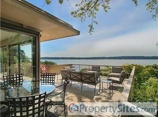 3019 60th Ave SE, Mercer Island, WA 98040
