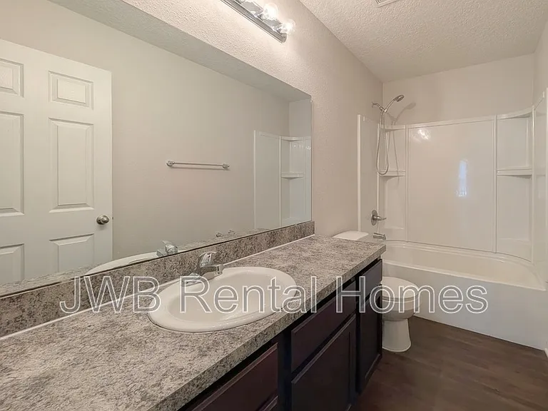 8752 India Ave — Photo 11
