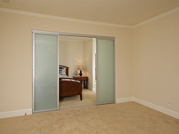 3rd image of 8581 Villa La Jolla Dr APT J