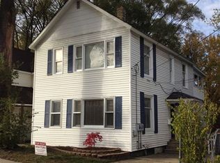 903 Crosby St NW, Grand Rapids, MI
