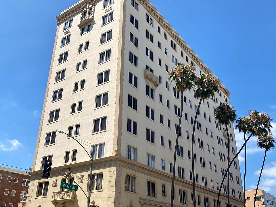 3rd and Cedar. La Traviata restaurant and bar on the bottom floor.