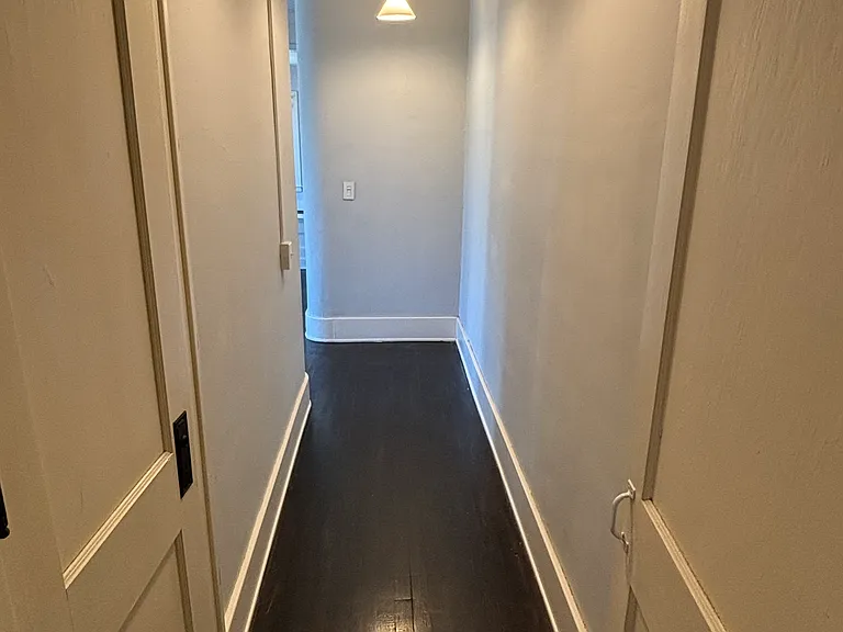 218 John St NE #3 — Photo 11