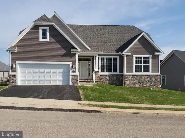 189 Edie Cir #131, Stewartstown, PA 17363