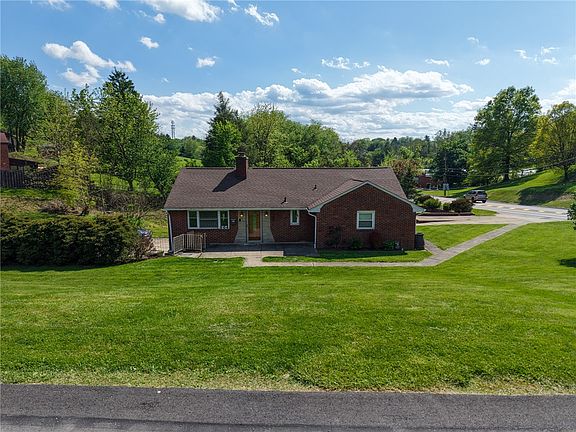 3rd image of 504 Rolling Green Dr