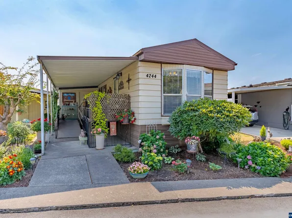 4244 Hazelgreen Rd NE, Salem, OR 97305