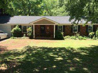 13 Green Acres Dr, Boiling Springs, SC 29316