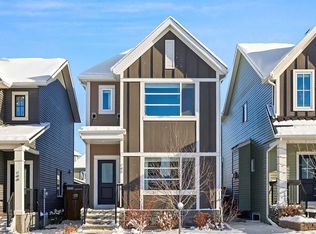 142 W Highview Gate SE, Airdrie, AB T4A3L6