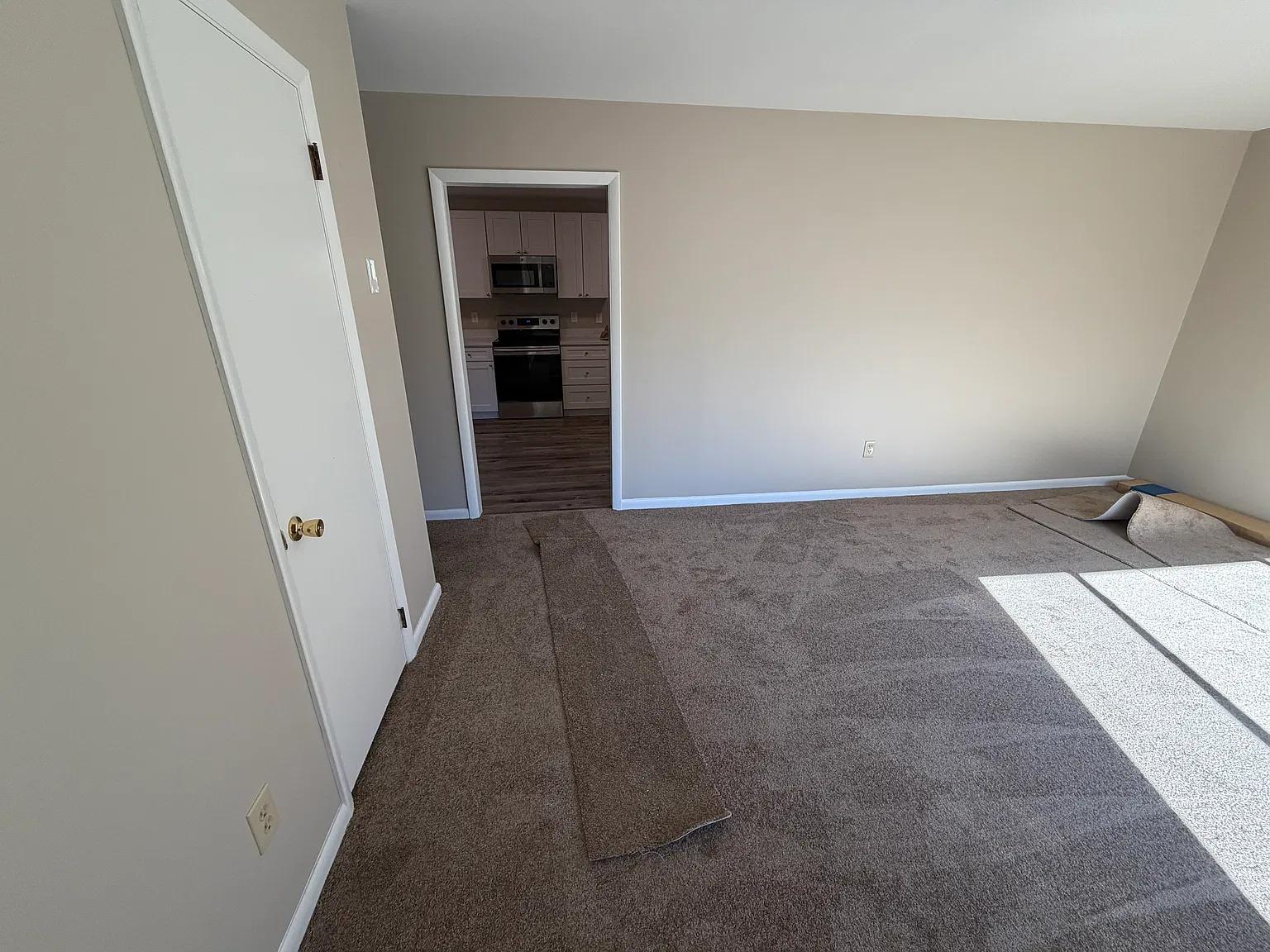 Adorable Newly renovated rancher — Photo 4