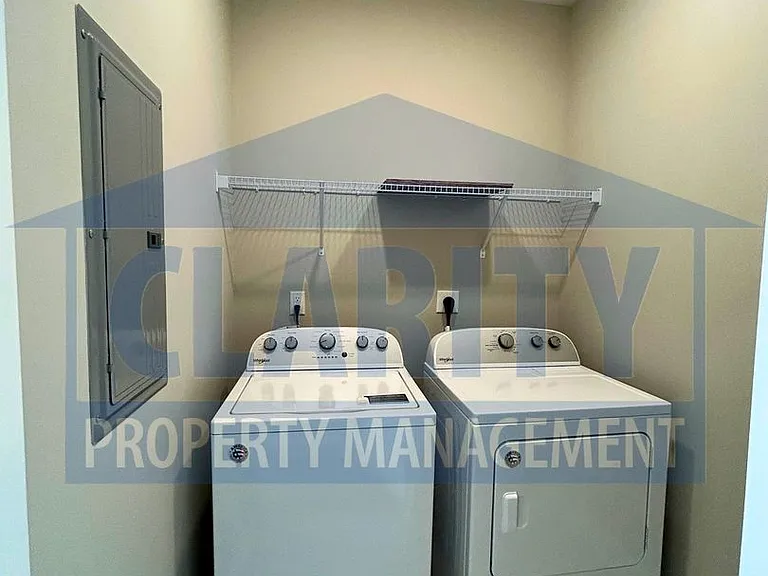 200 Bellingham Cv NE — Photo 14