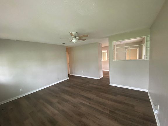 3rd image of 5914 Halma Dr