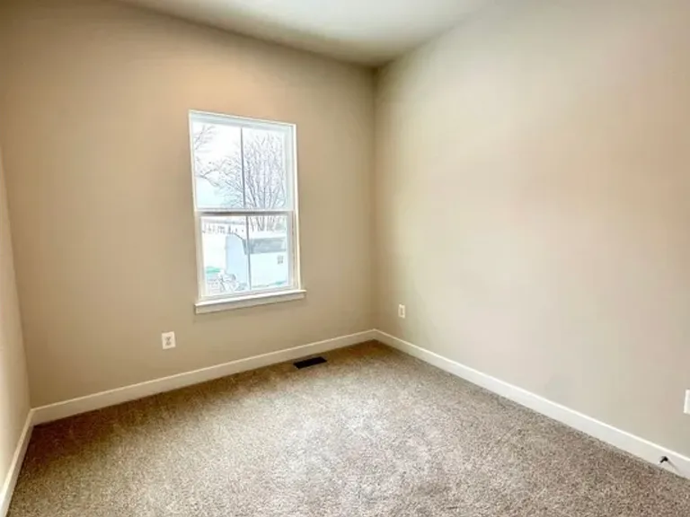 4664 Fountainbridge Ct — Photo 10