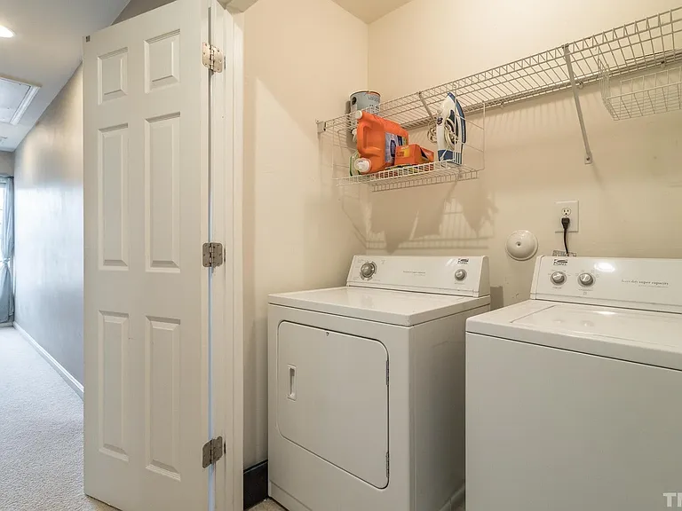 Washer/Dryer Area