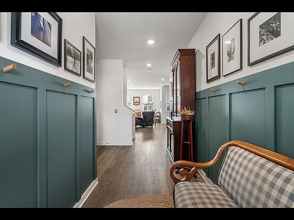 5th image of 576 Nottingham Ave
