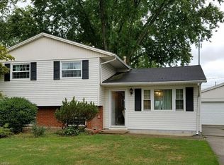 1100 Sweetbriar Dr, Vermilion, OH