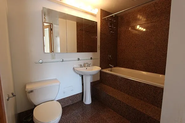 Rented by Dynamik Realty | media 21