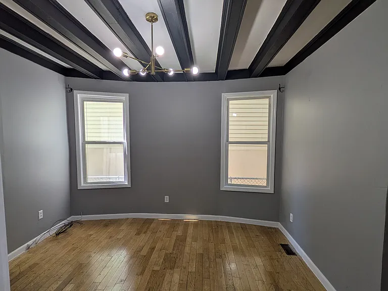 26 N 12th St #1 — Photo 5
