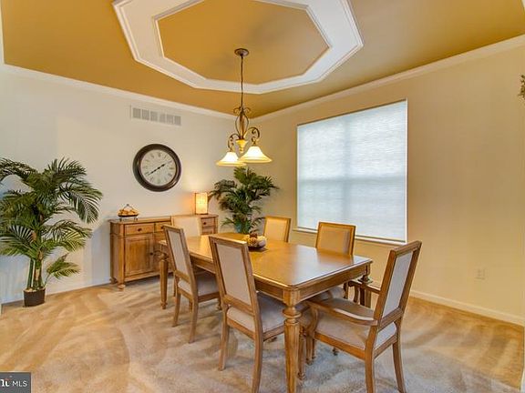 3rd image of 1543 E Matisse Dr
