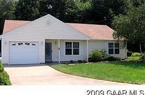 2nd image of 301 Marian Pl