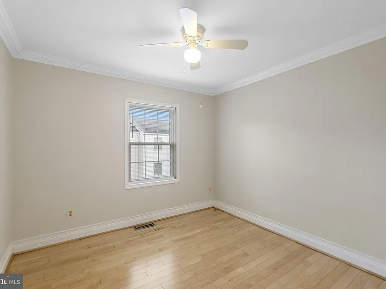 124 Barnsfield Ct #216 — Photo 25