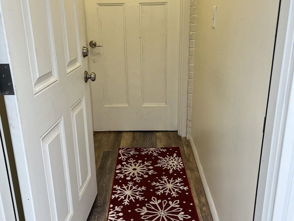 1st image of 131 Underhill Ave