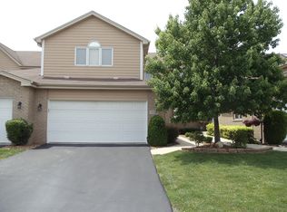 7758 Northfield Ln, Tinley Park, IL 60487