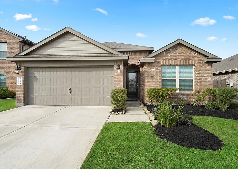 1st image of 18410 Pelham Hollow Trl
