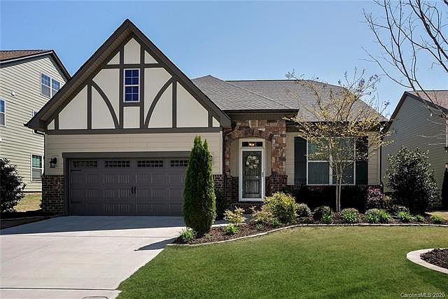 1st image of 15313 Oleander Dr
